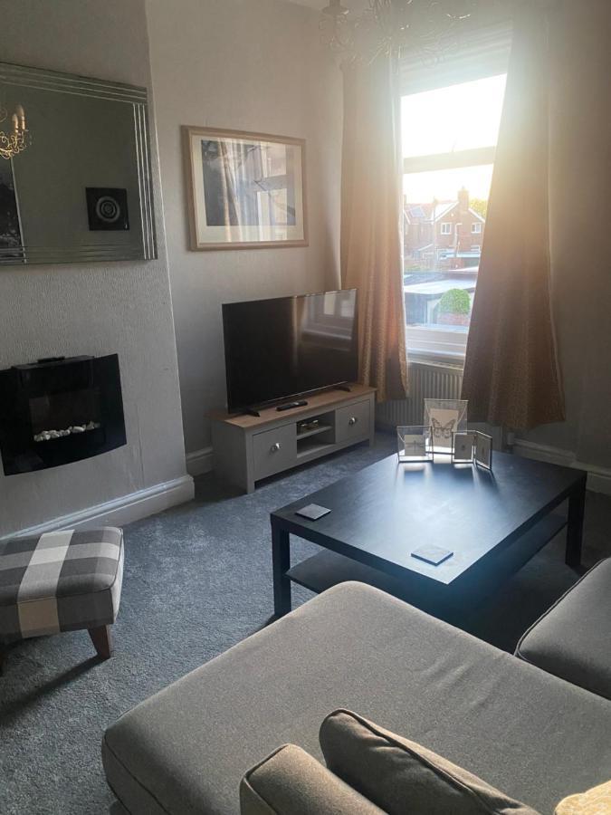 1 Bedroom Spacious Apartment リザム・セント・アンズ エクステリア 写真